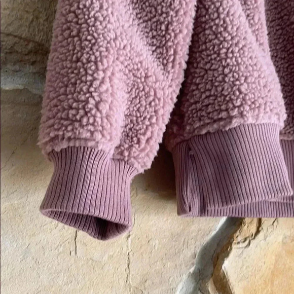 For The Republic Mauve Sherpa Zip up Pull over - Picture 5 of 9